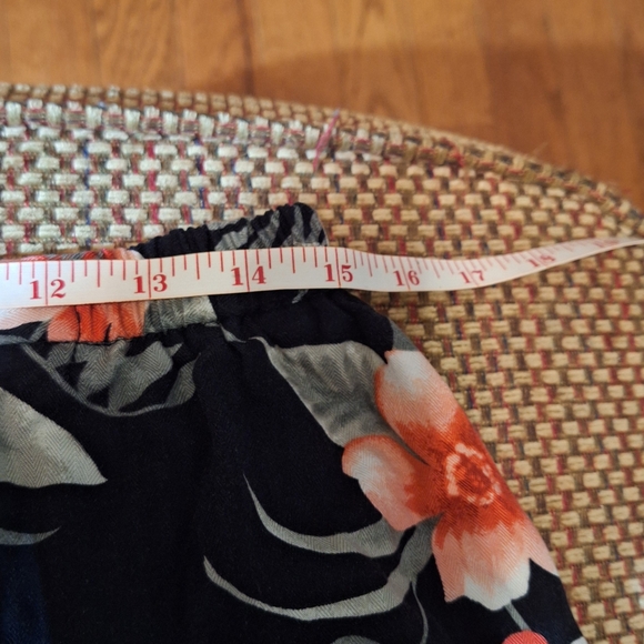 Dressbarn Floral Maxi Skirt in Black and Pink - Picture 3 of 8